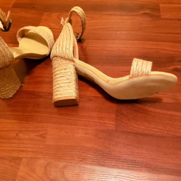 Jeffrey Campbell Twine Open Toe Heels RUNS SMALL!! - Picture 6 of 8